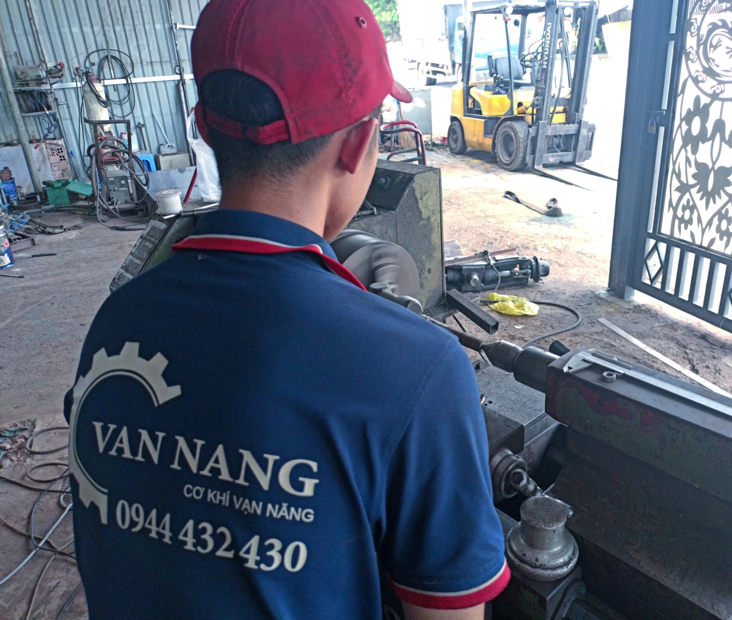 Dịch vụ tiện chính xác